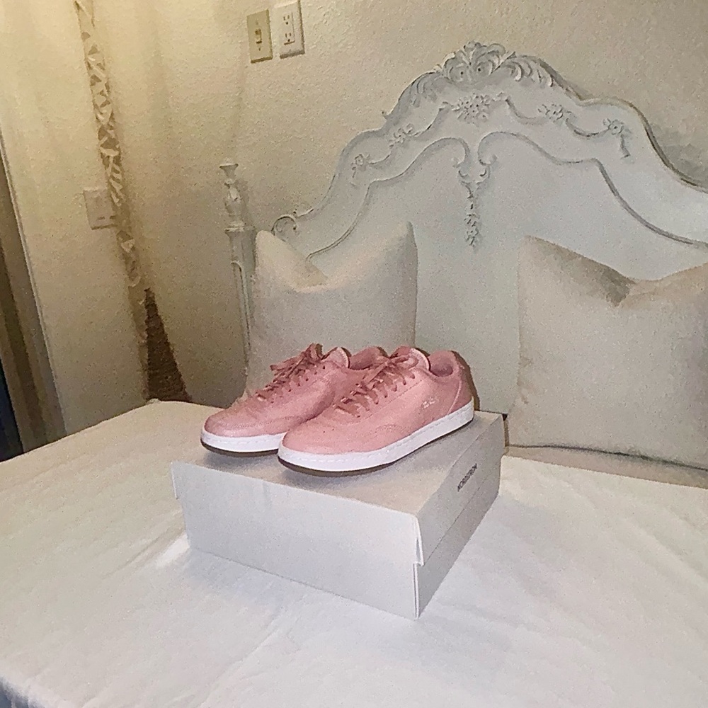 Vintage Nike Court Premium